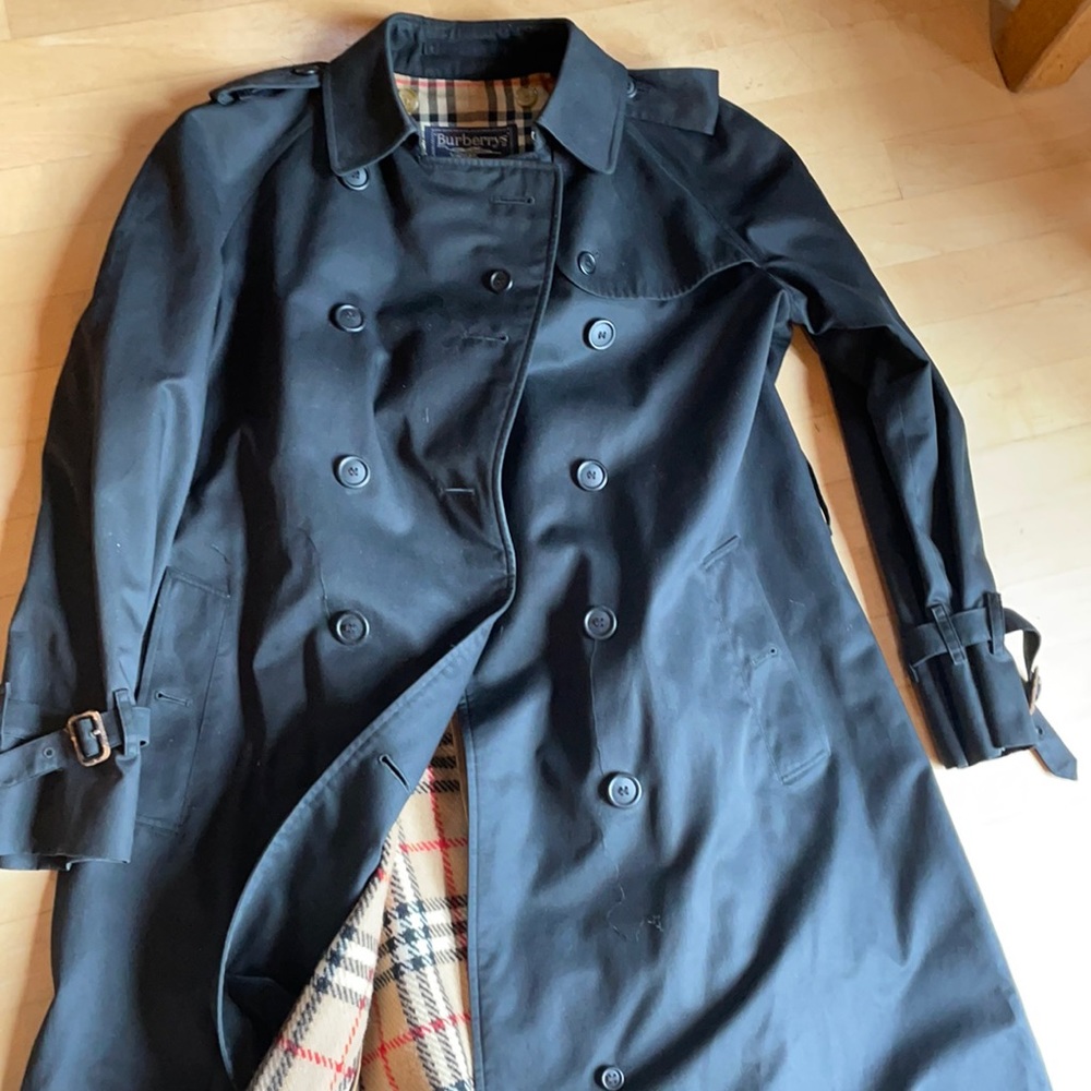 Black Authentic Burberry Trench coat